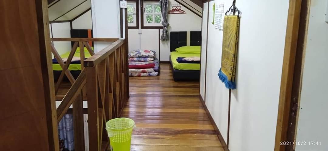 Dongorit Cabin House 1 Kampong Kundassan Exterior foto